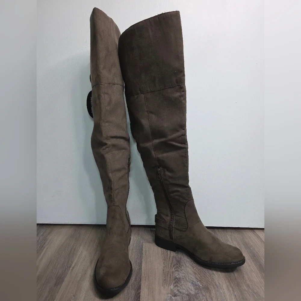 AMERICAN RAG Adarra Over The Knee Boots In Taupe Size 5 - New Without Box